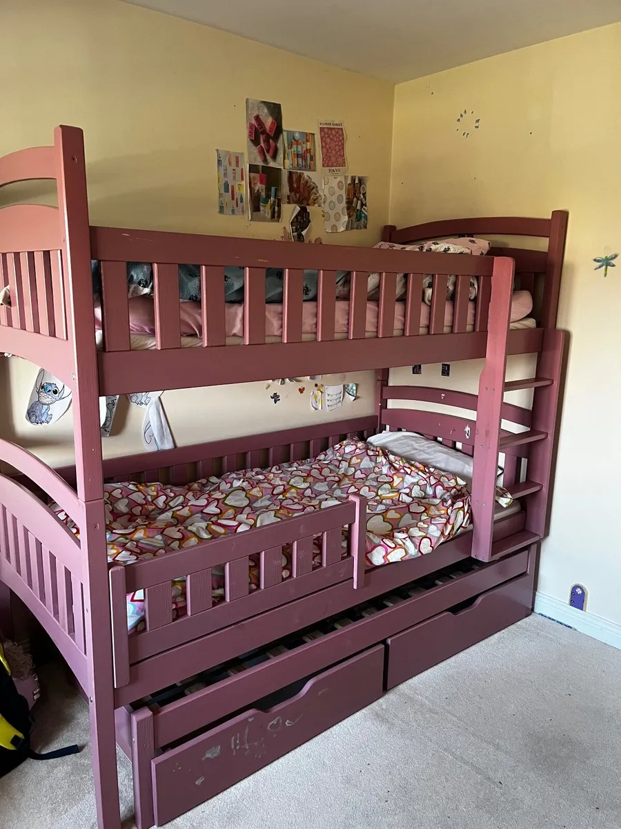 Bunk bed - Image 1