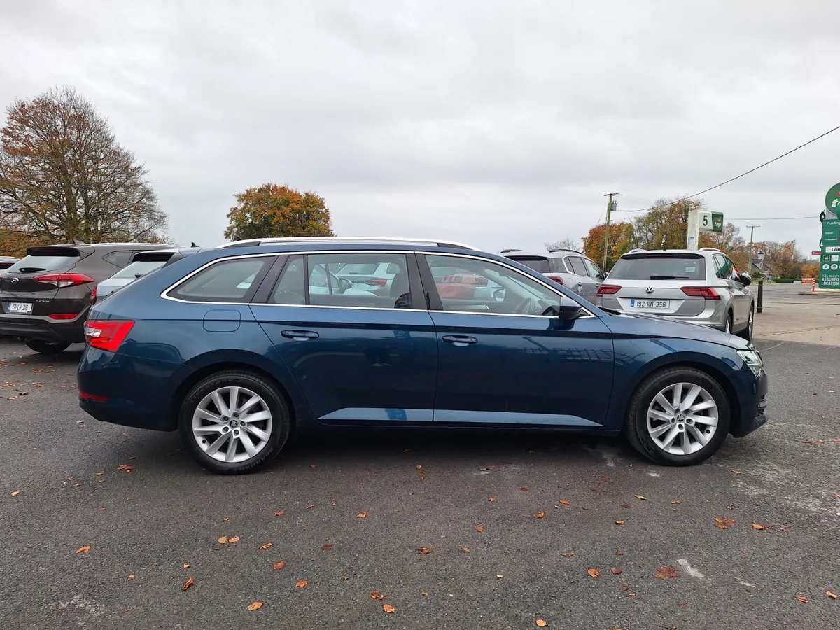 Skoda Superb 2.0.Tdi Estate *Heated Seats/ - Image 2