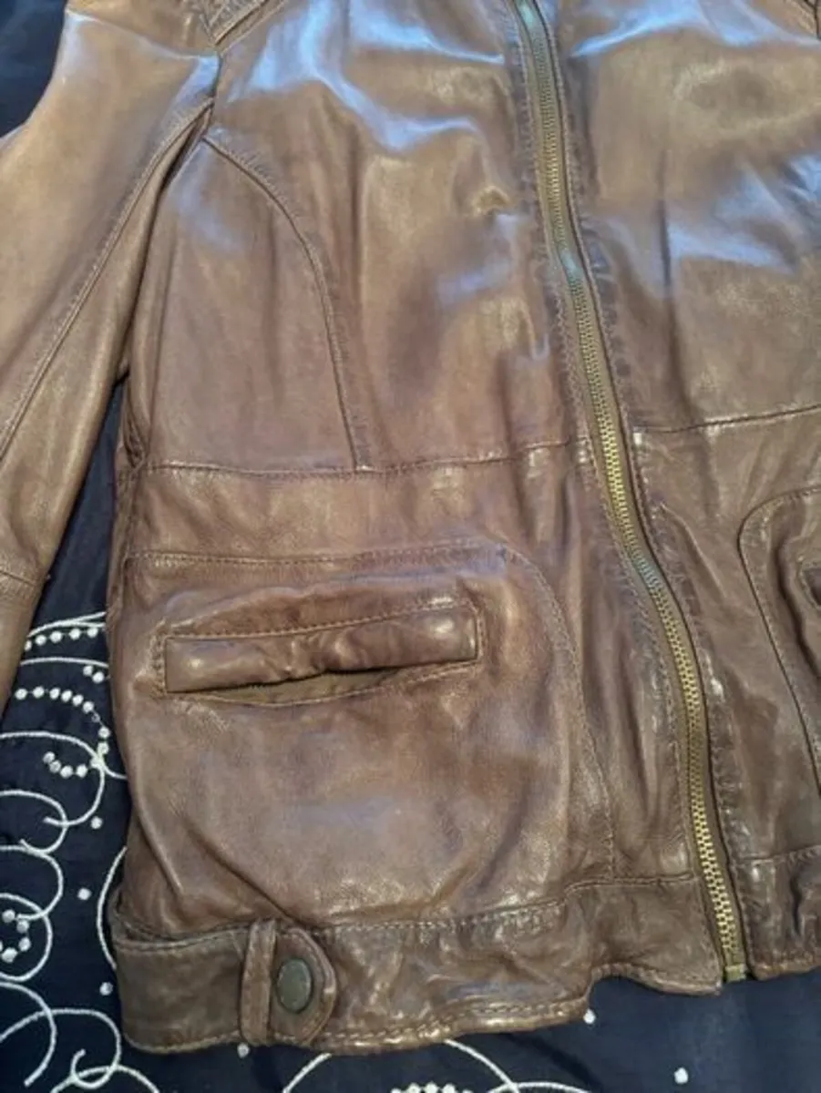 Womens Brown leather jacket size 12-14uk - Image 3