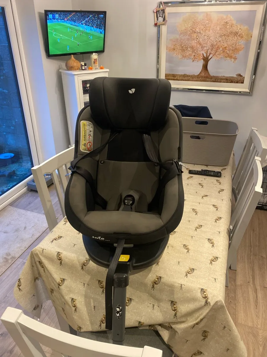 Joie Spin 360 Car Seat - Image 1
