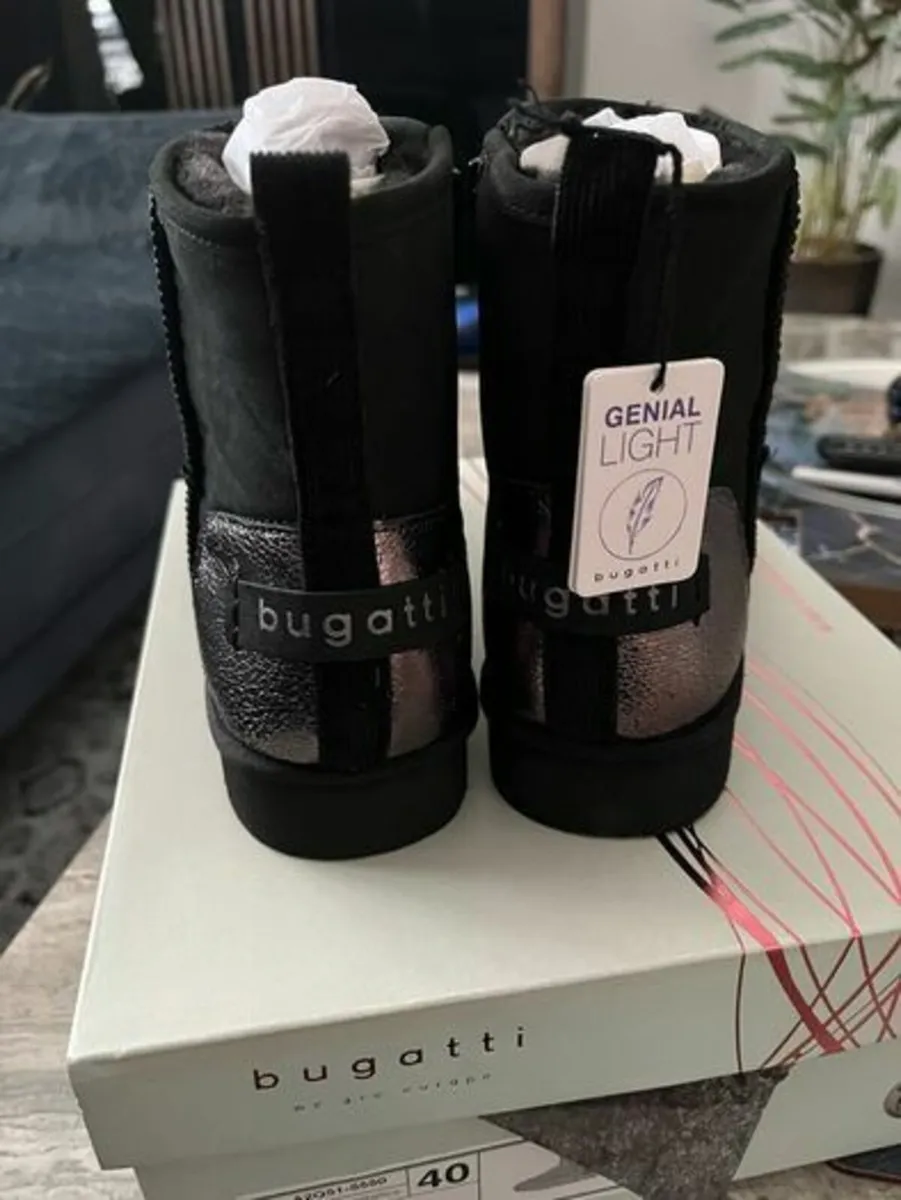 Bugatti flat boots women's size 6.5 uk 40 eu New - Image 4