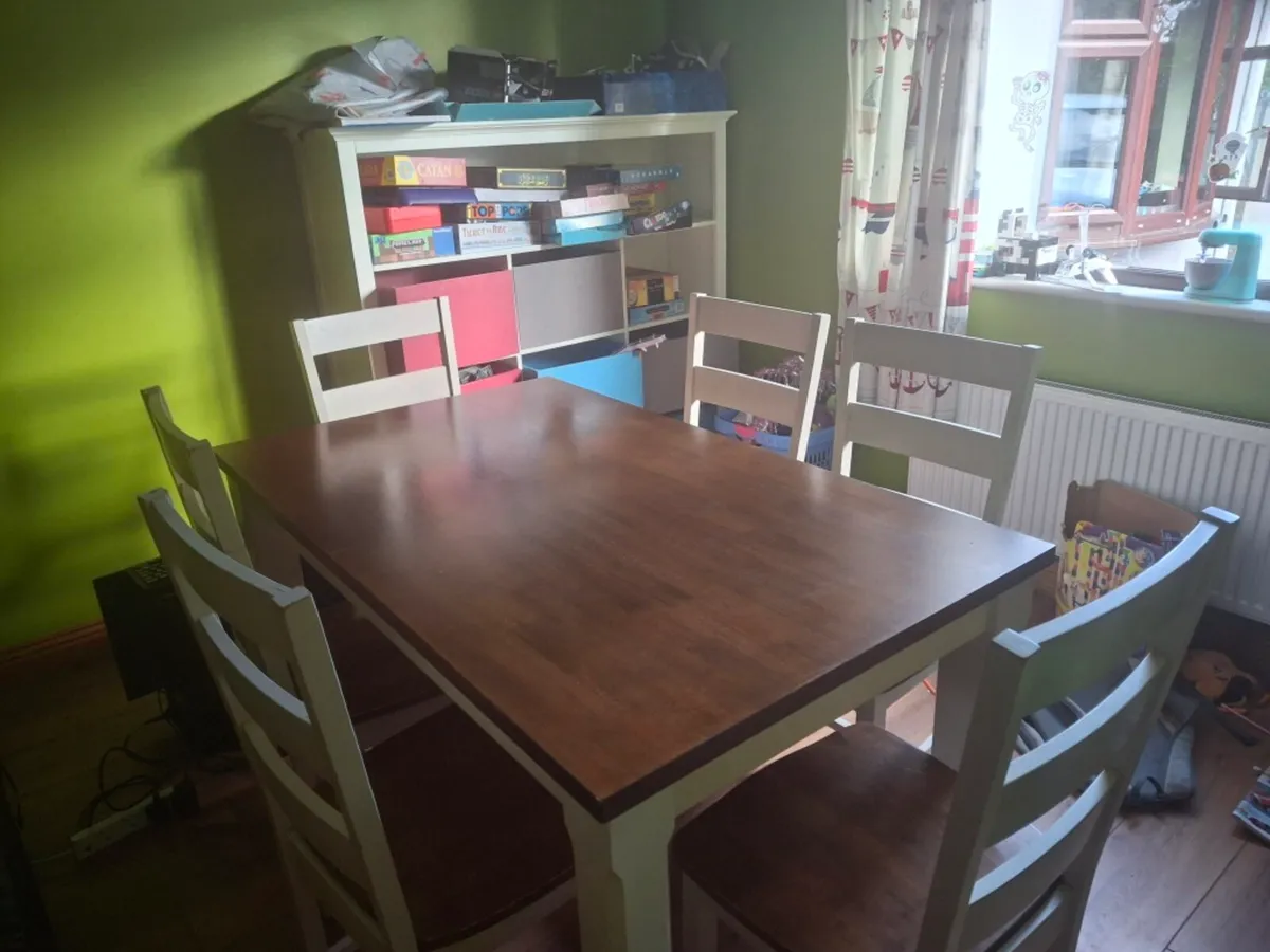 Dining table and chairs - Image 3
