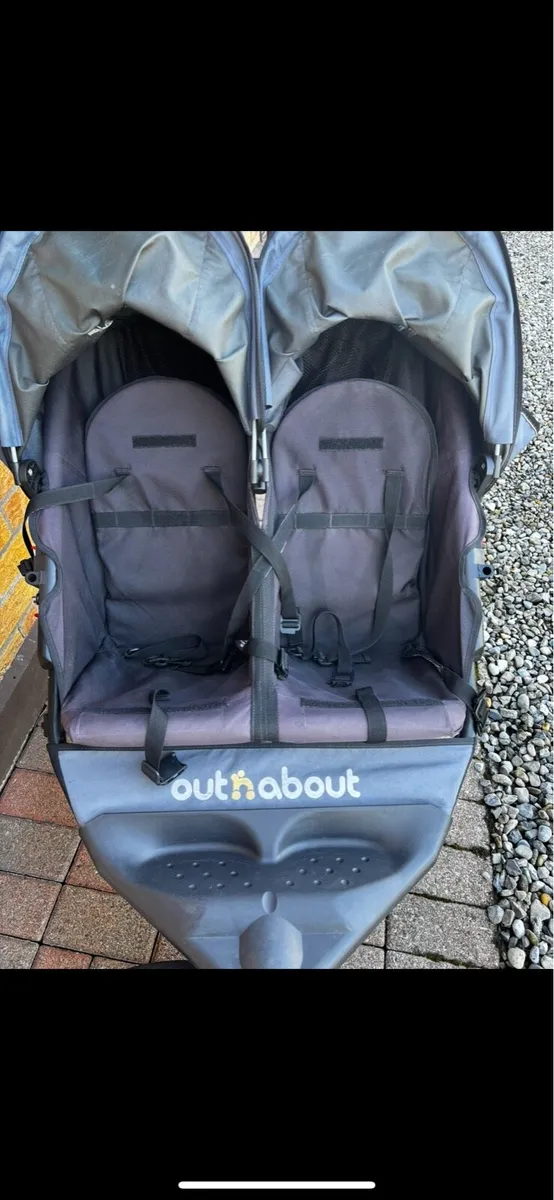 Out n about double - Image 2