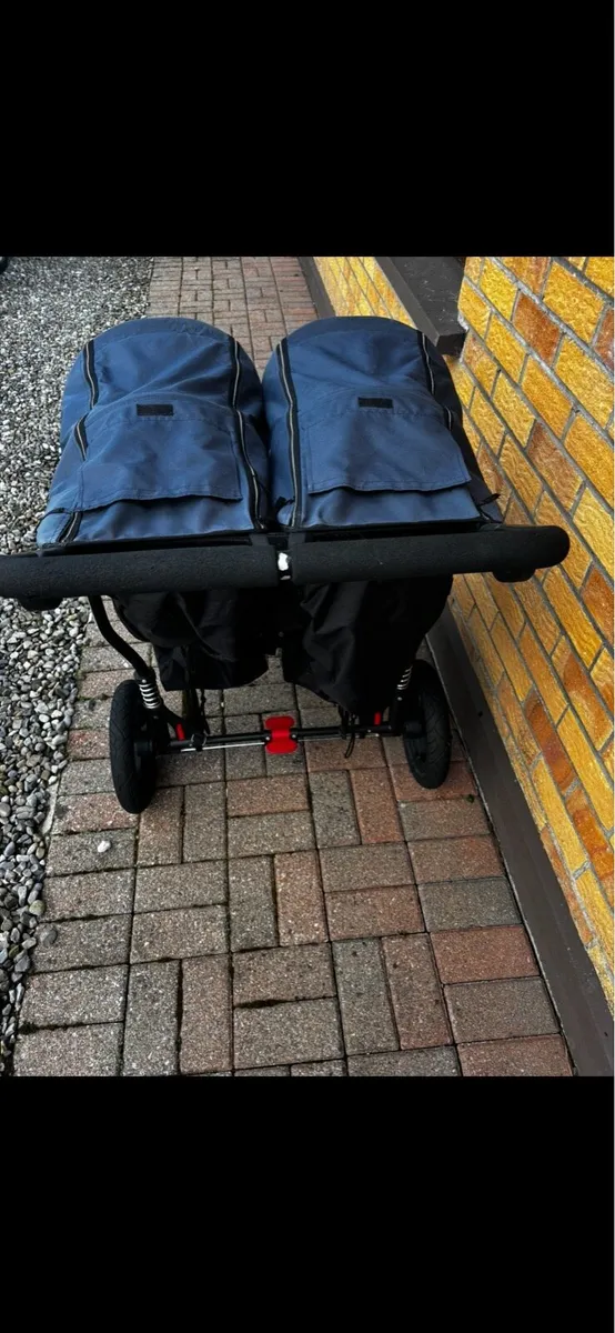 Out n about double - Image 4