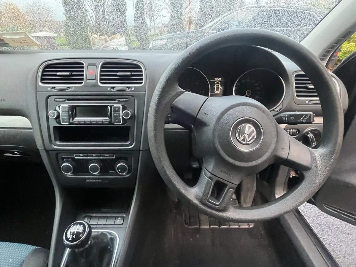 Volkswagen Golf 1.6L 2012 122.000mi - Image 4