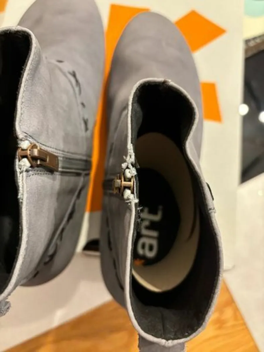 ART full leather flat boots 7uk 41eu NEW in Box - Image 3