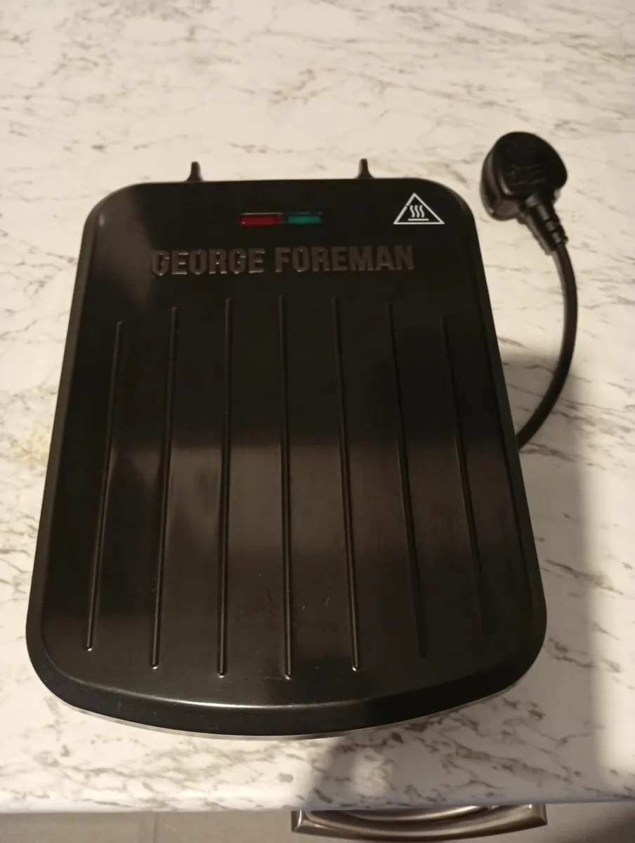 George Foreman Grill, New Condition - Image 2