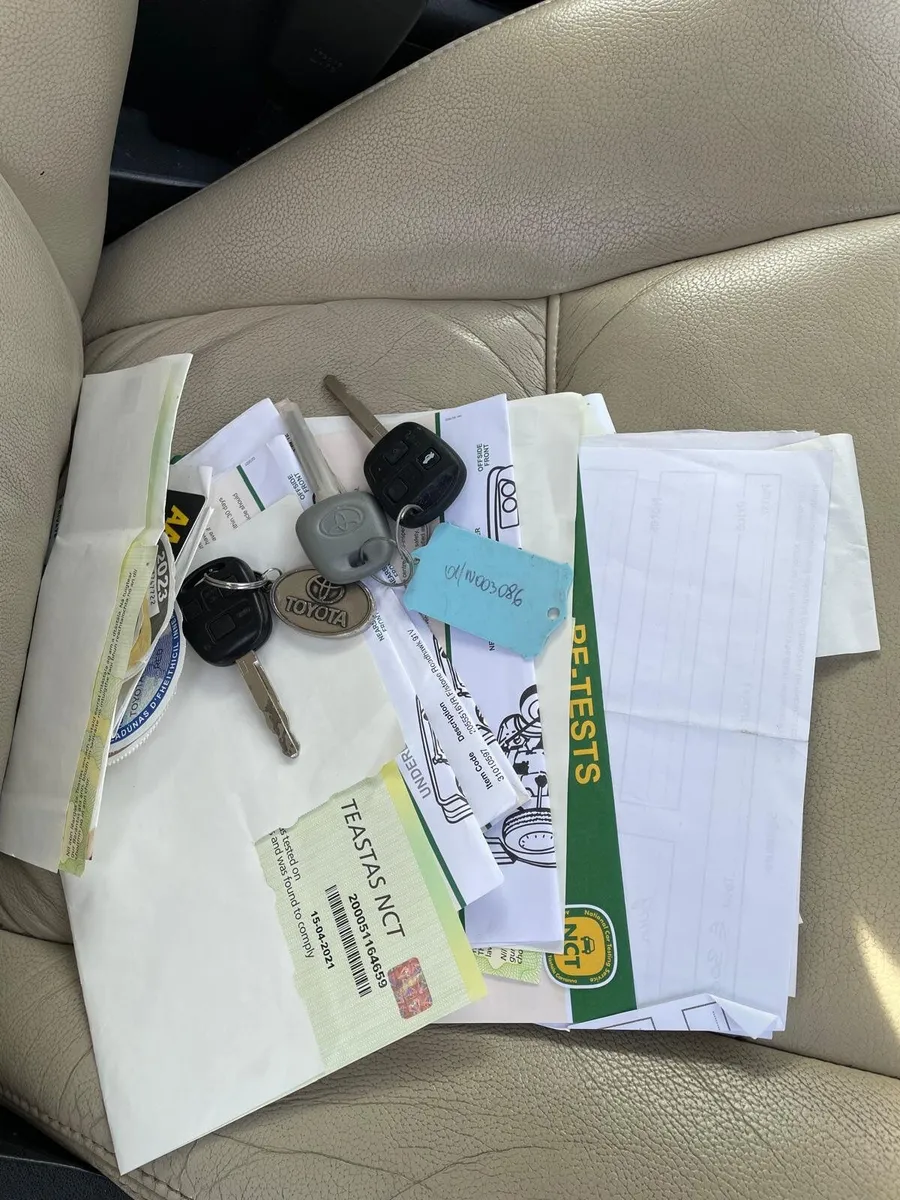 Toyota Avensis 2007 - Image 2