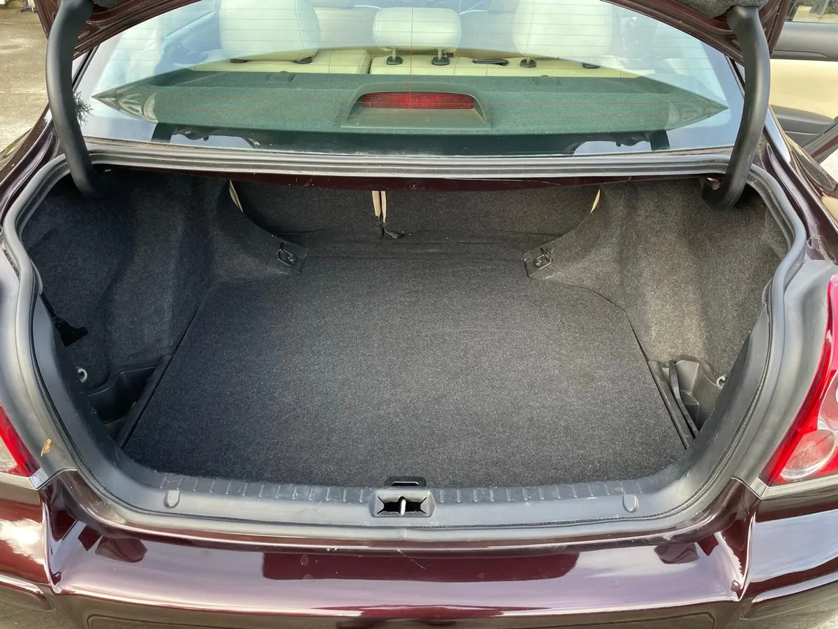 Toyota Avensis 2007 - Image 4