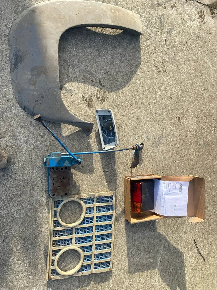 Ford parts job lot - Image 1