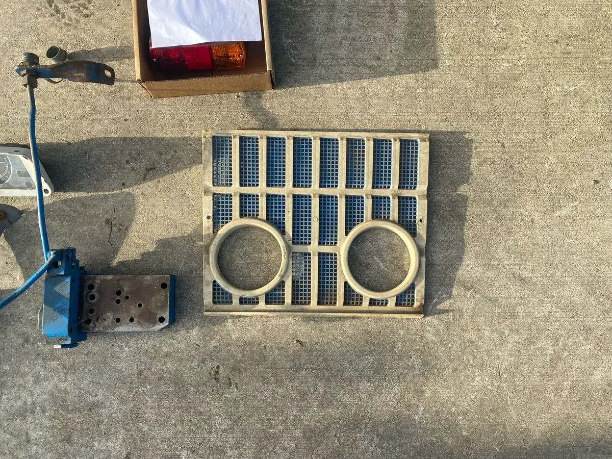 Ford parts job lot - Image 4