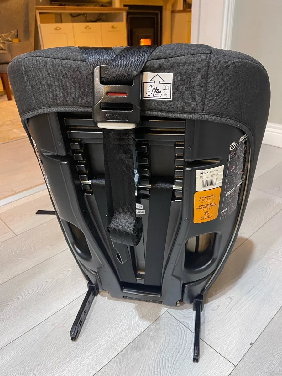 Toddler Car seat with isofix - Image 2