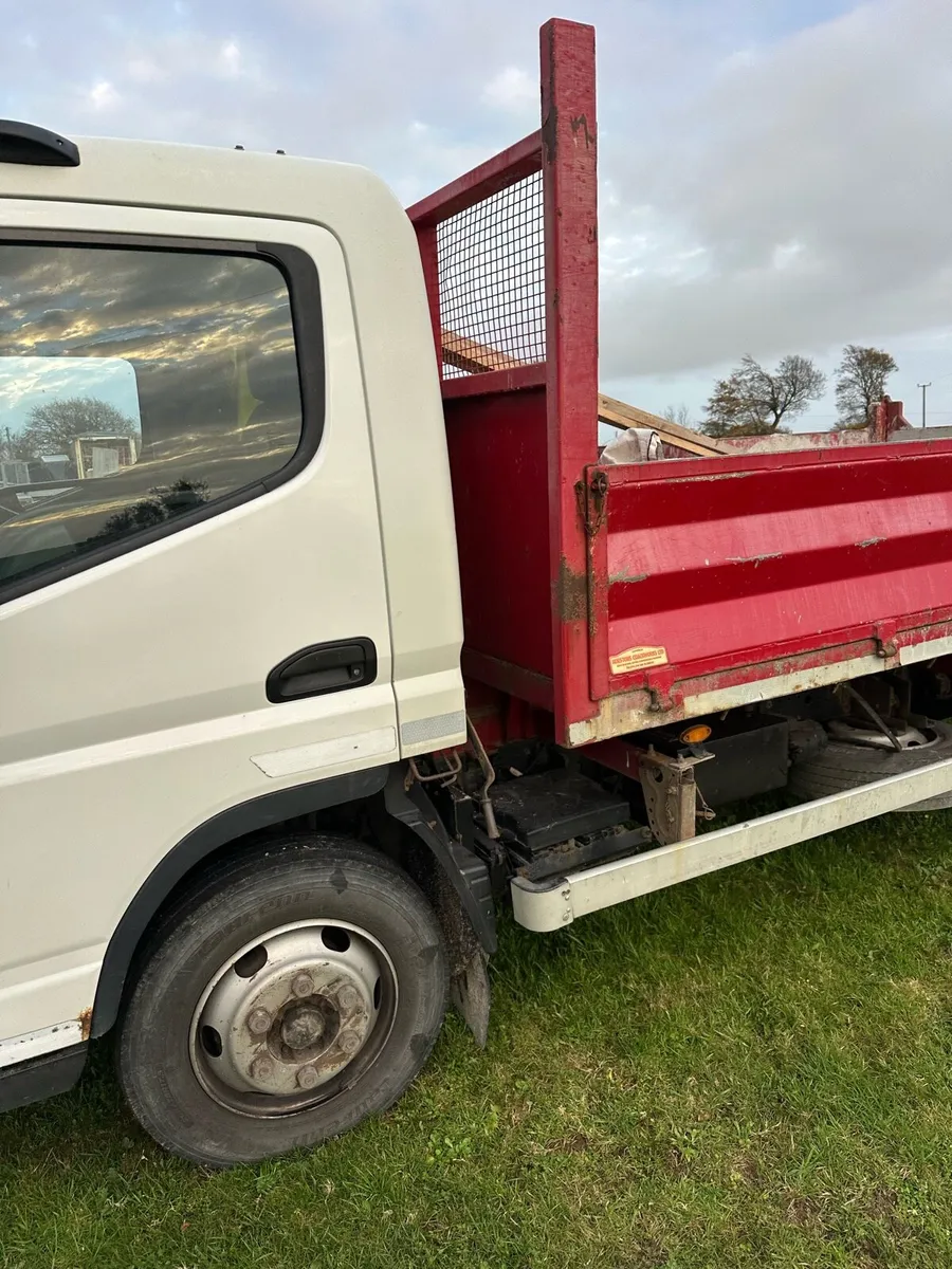 Mitsubishi fuso - Image 2