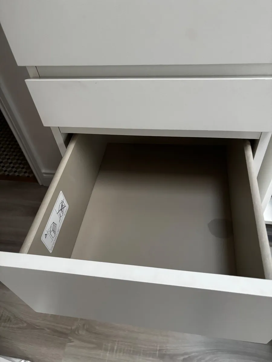 IKEA MALM chest of drawers. - Image 4