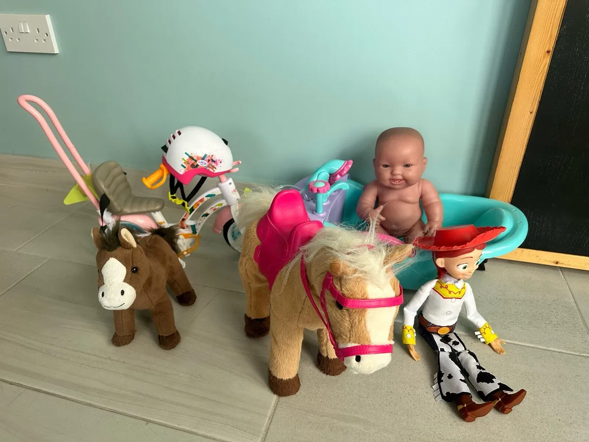 Toy bundle - Image 2