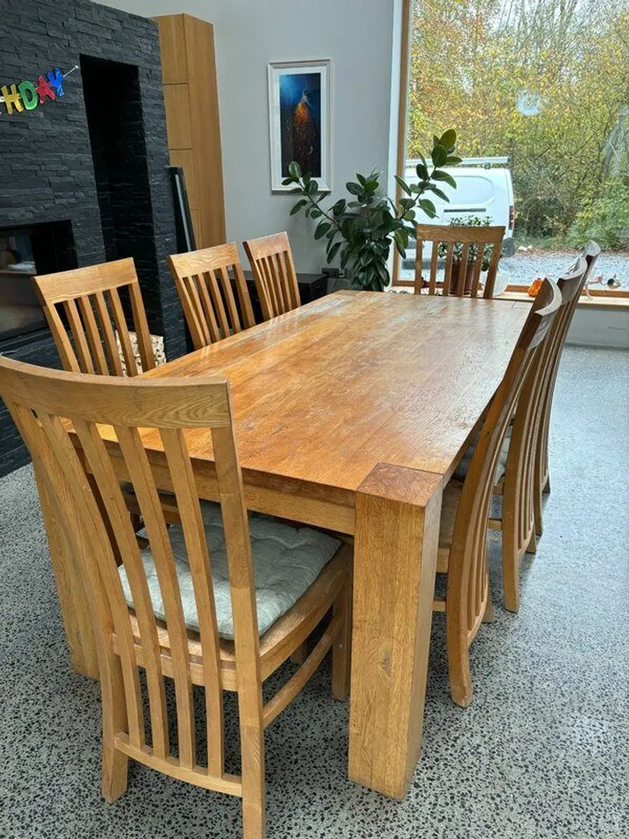 Kitchen table and 8 chairs - Image 3