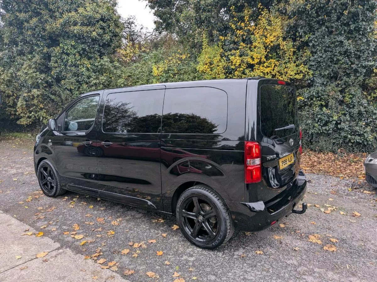 9 seater Minibus - Image 2