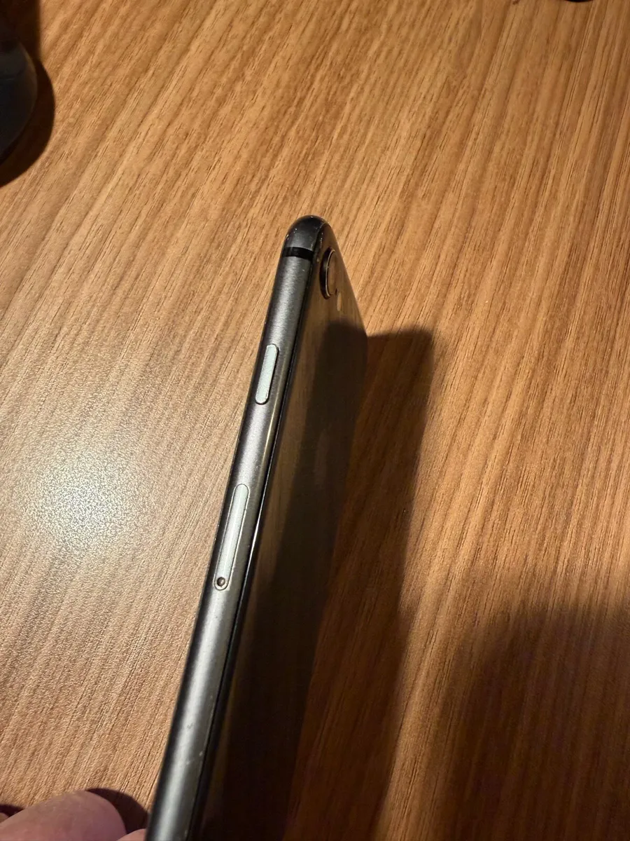 iPhone 8 black - Image 3