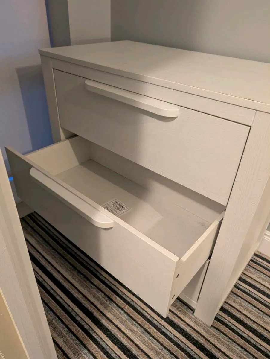 Mamas & Papas Franklin Drrsser - Image 3