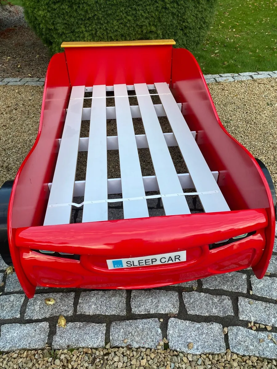 Boys single bed - Image 1