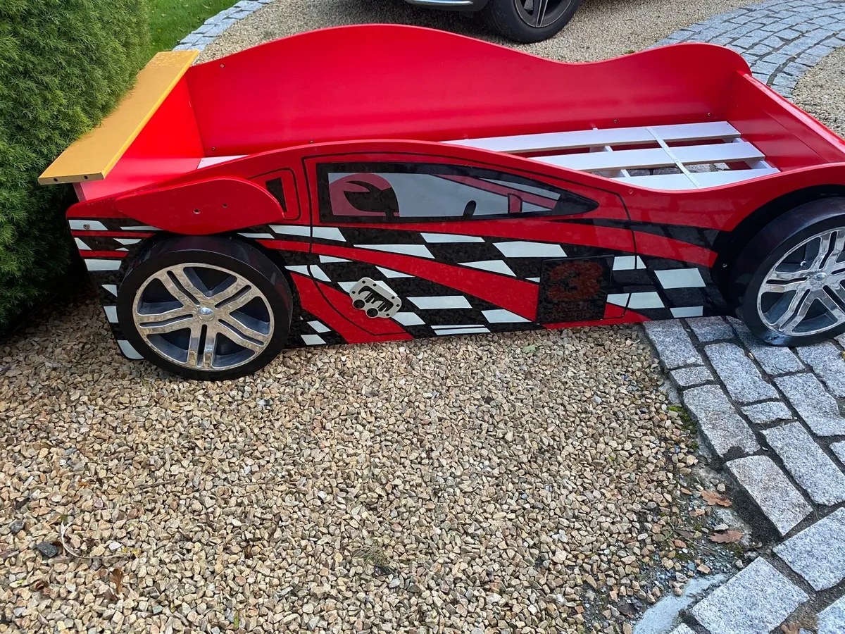 Boys single bed - Image 3