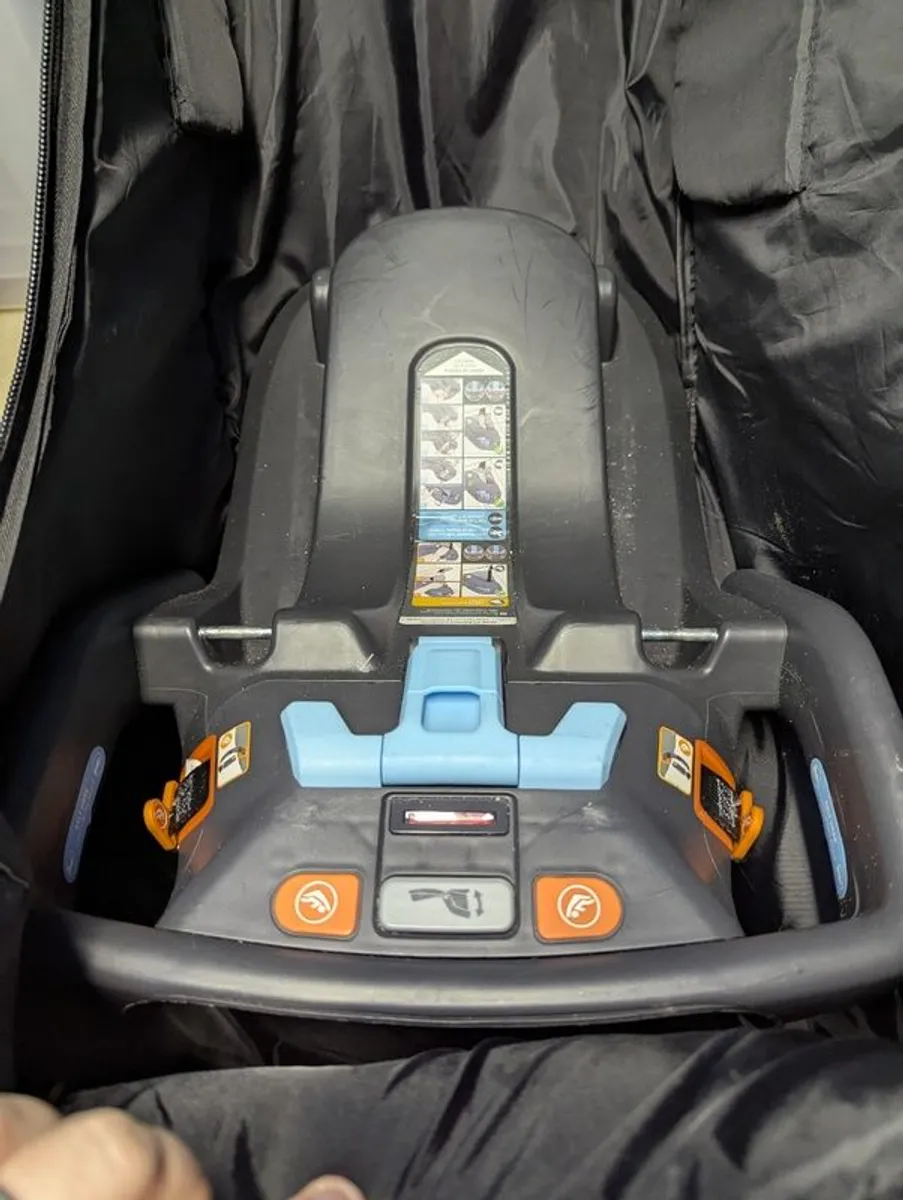 Uppababy car seat - Image 2