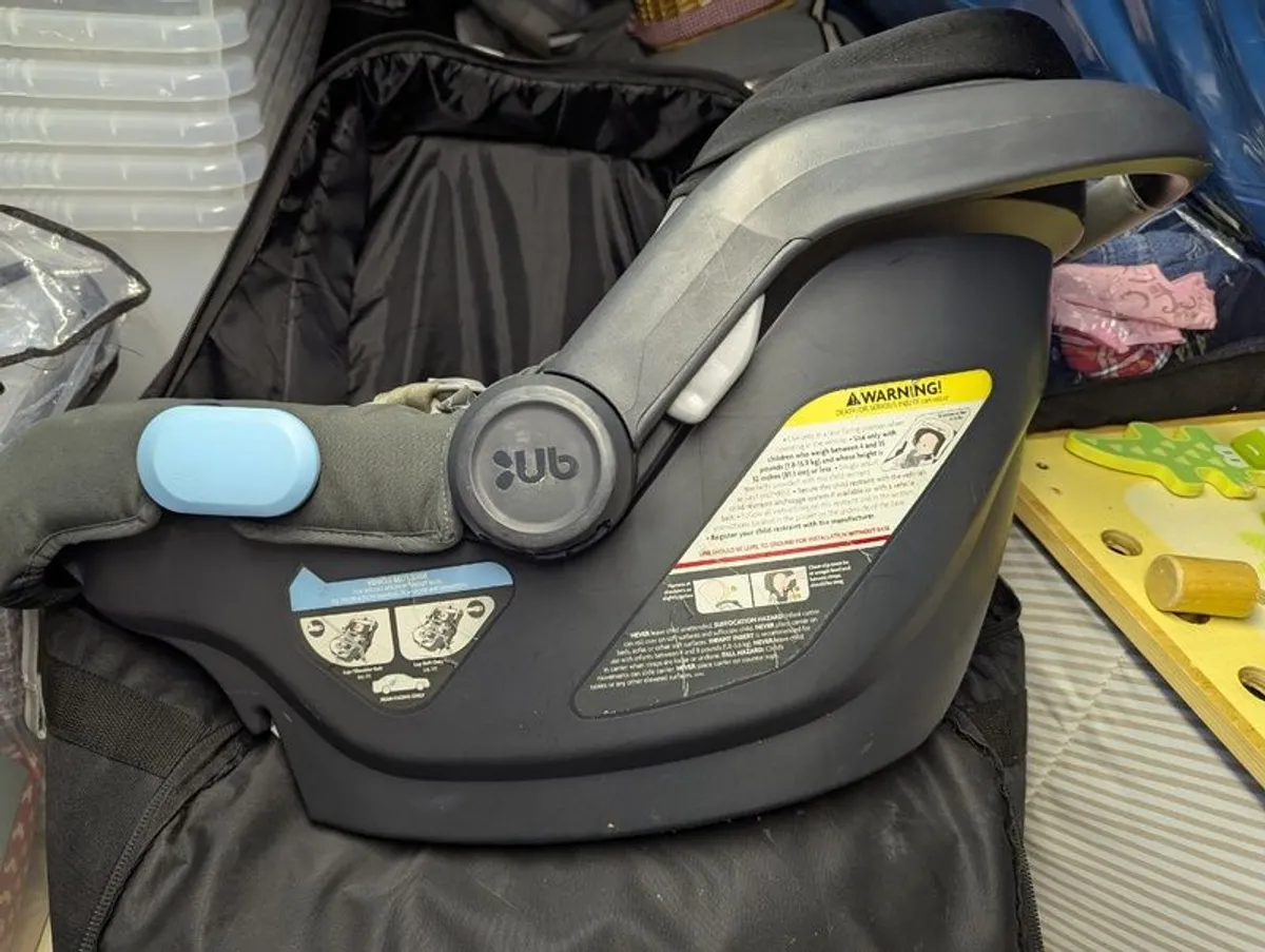 Uppababy car seat - Image 3