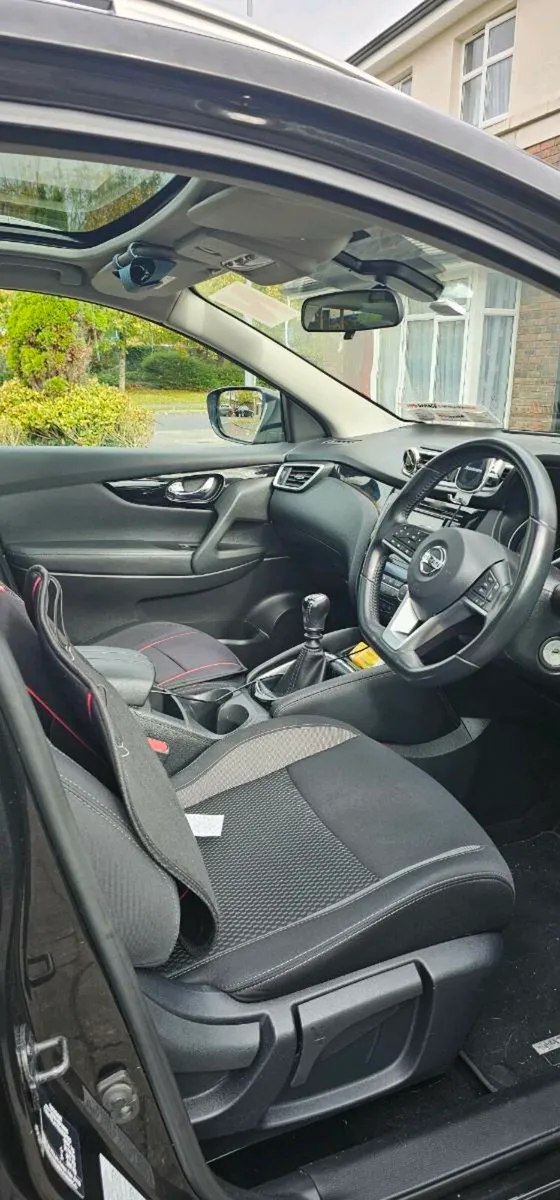 Car for sale - Image 1