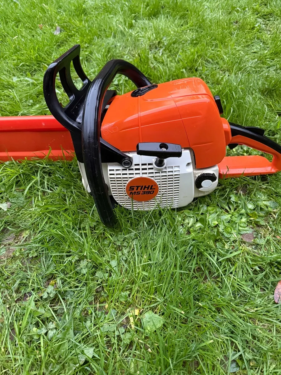 Stihl MS 390 chainsaw - Image 2