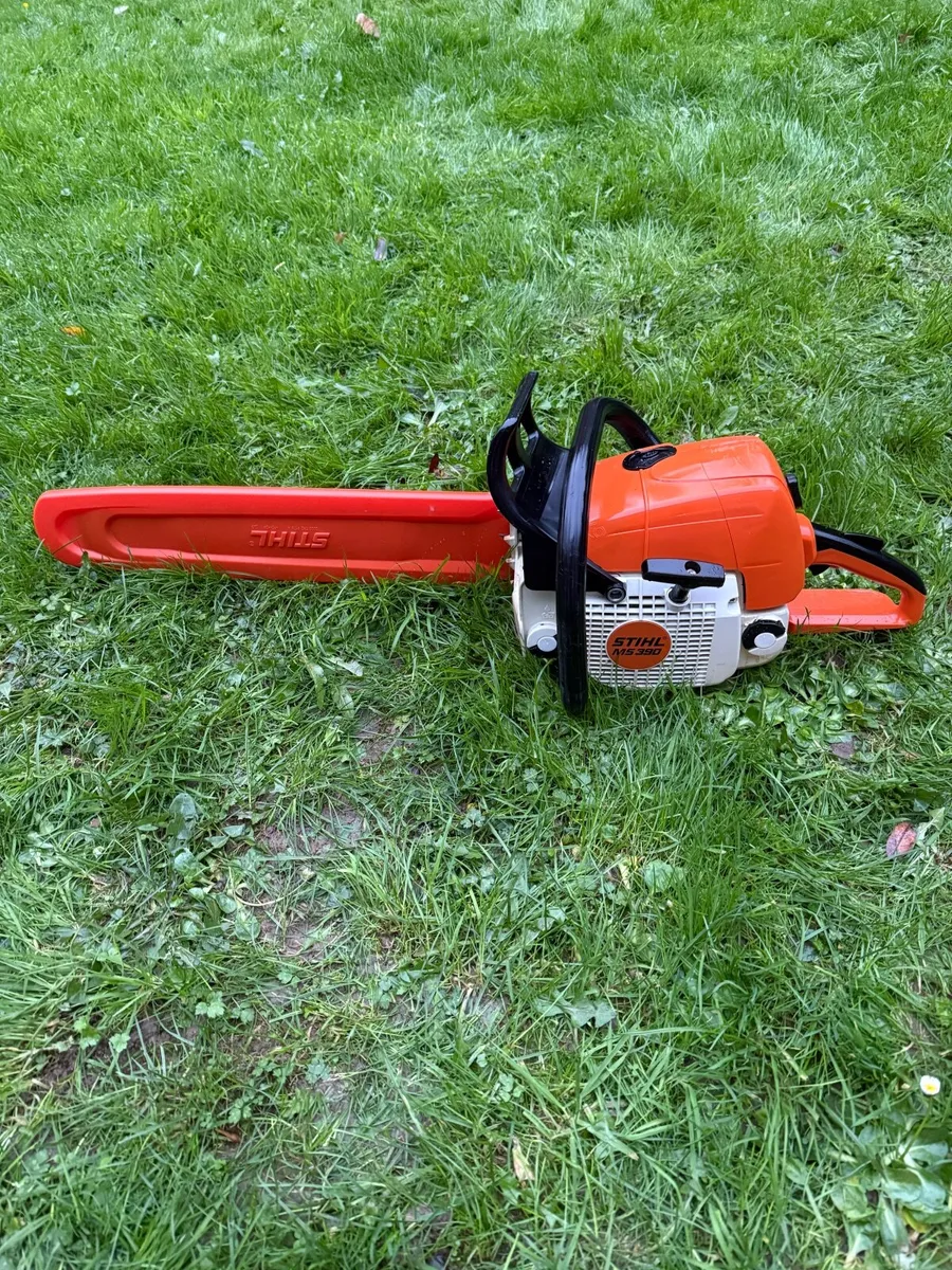 Stihl MS 390 chainsaw - Image 1