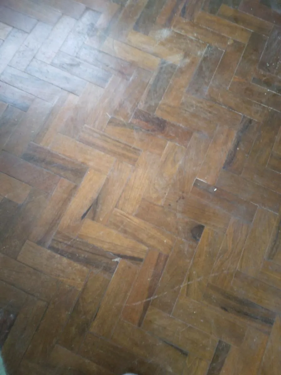 Herringbone flooring - Image 3