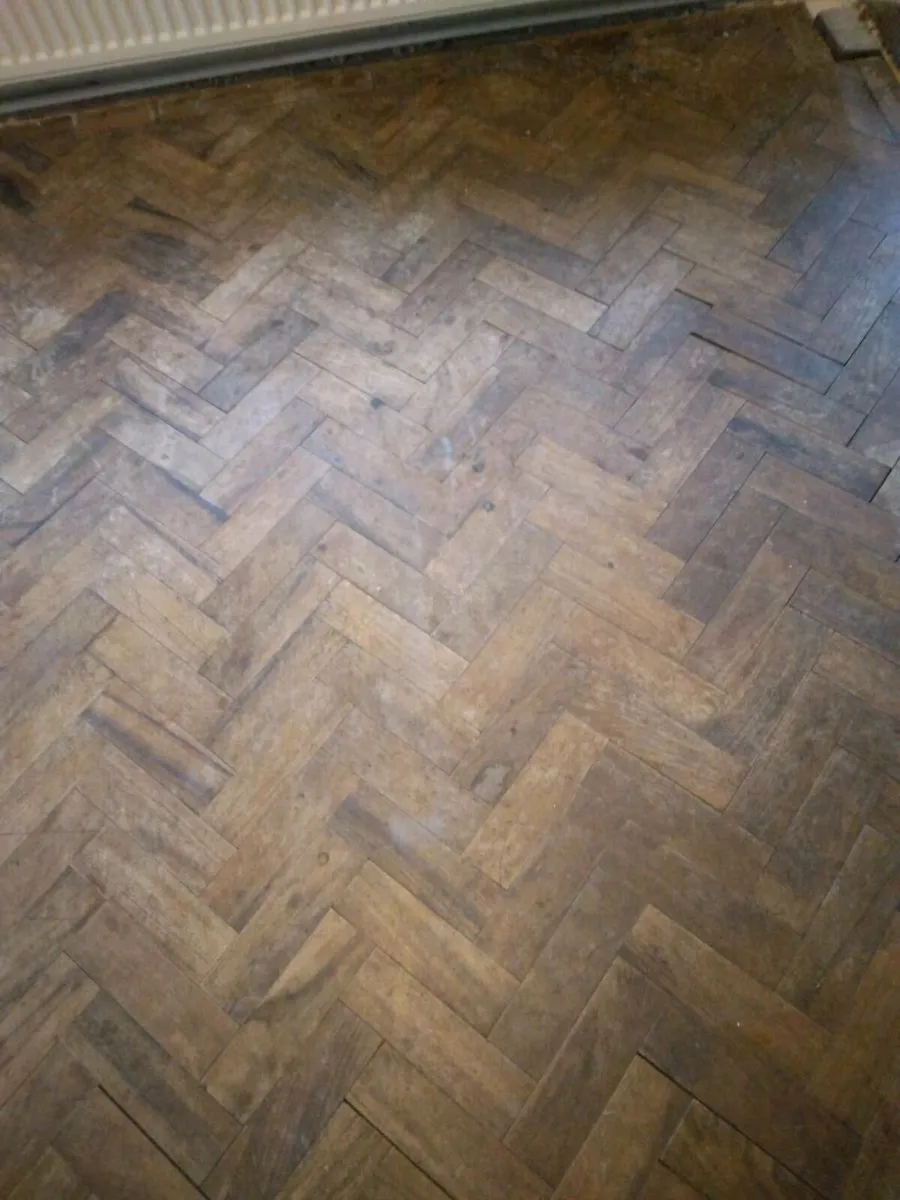 Herringbone flooring - Image 4