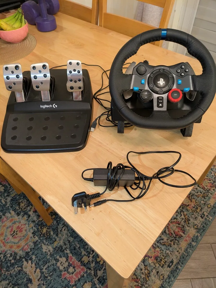 Playstation wheel - Image 1