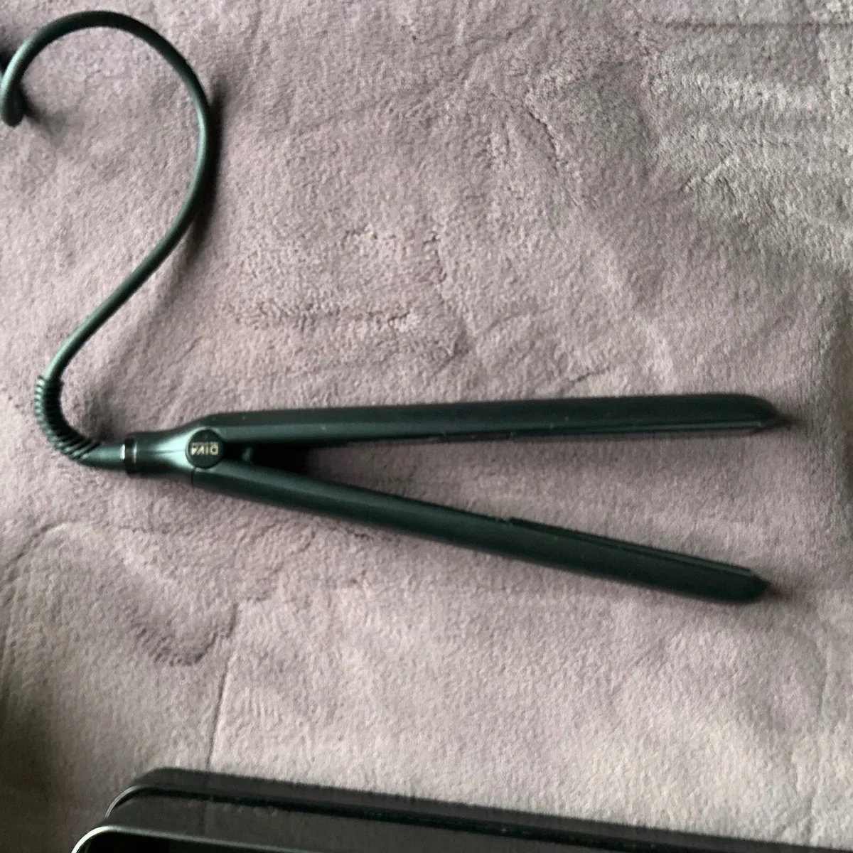 Hair Straighteners - Image 2