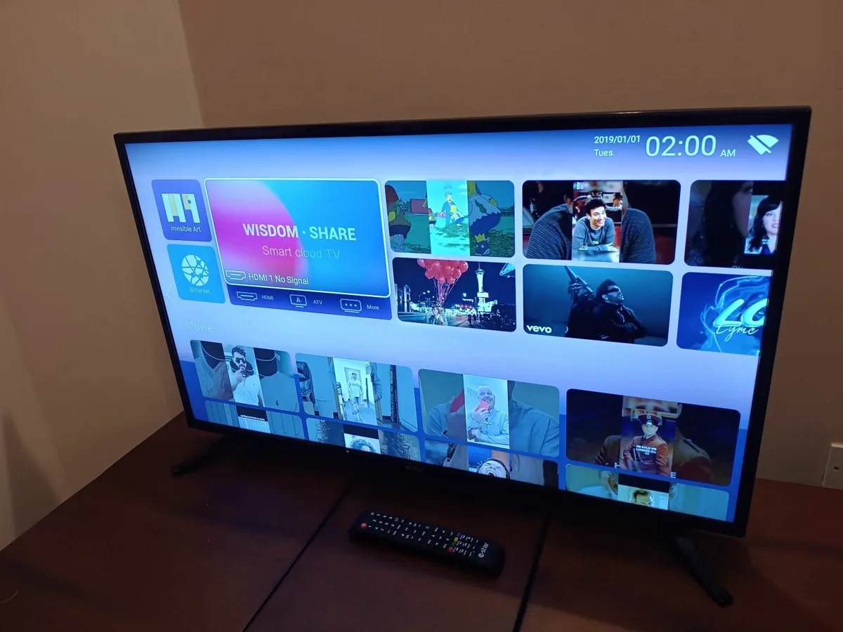 40 inch Smart TV (Full HD) - delivery available - Image 2