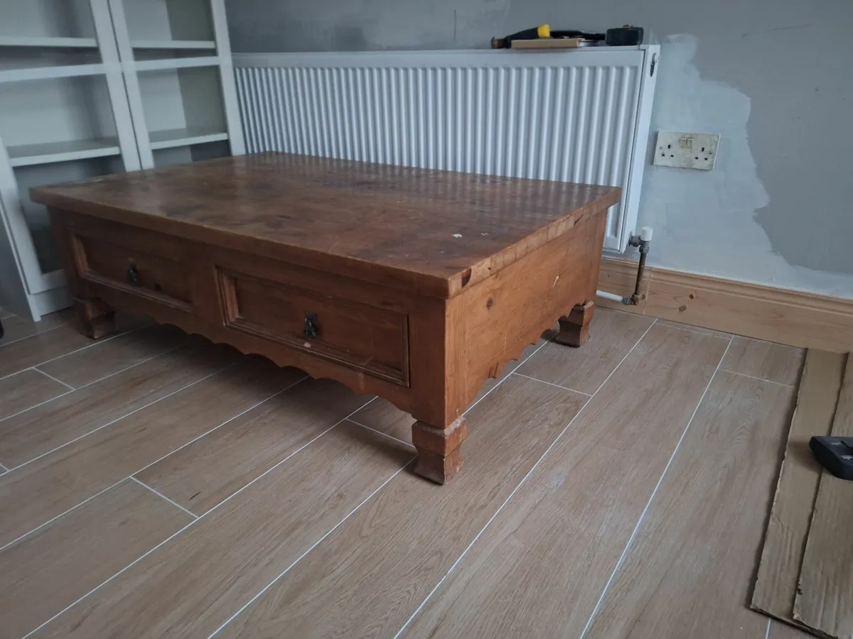 Coffee table - Image 1