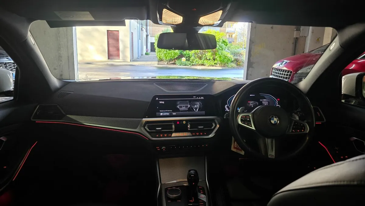BMW 3-Series 2021 - Image 3