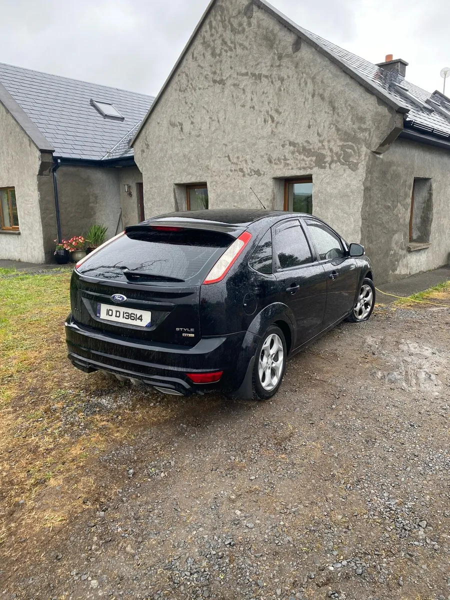 Ford focus - Image 2