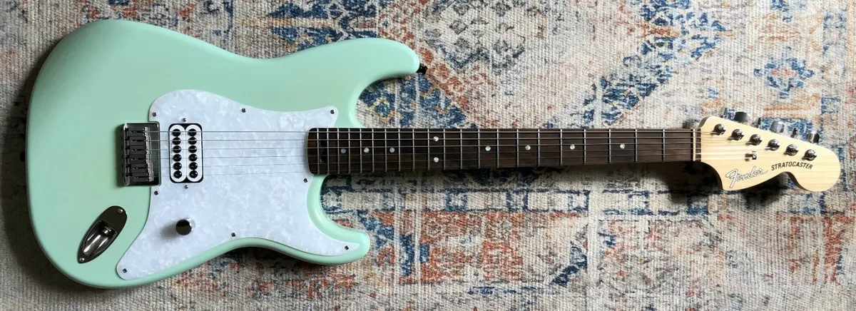 F-Style Stratocaster Tom Delonge Surf Green Electr - Image 4