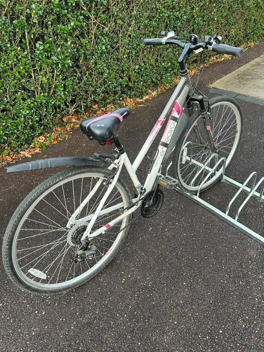Apollo ladies endeavour bike - Image 4