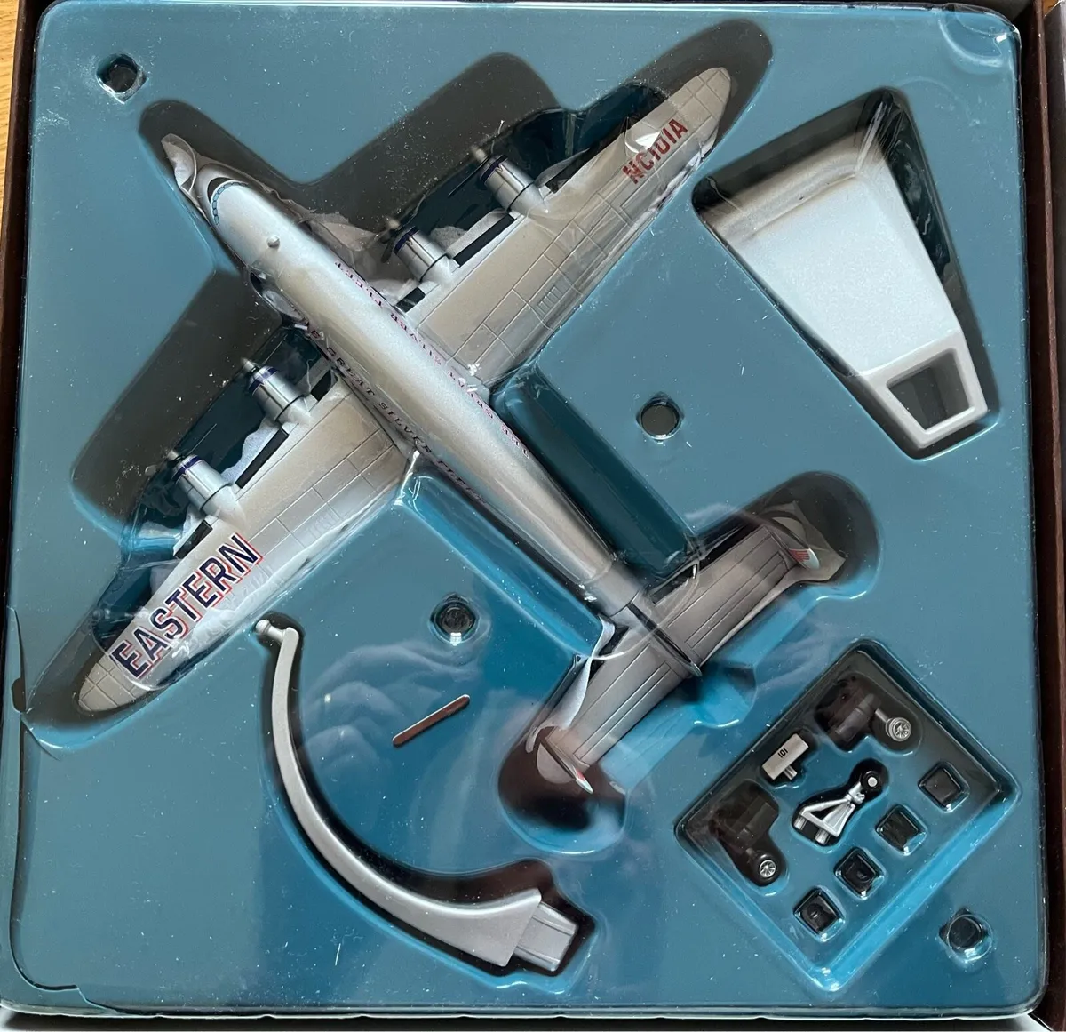 Corgi Eastern Lockheed Constellation Airplane - Image 3