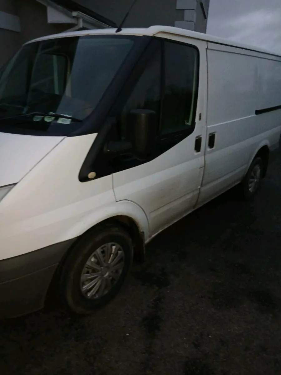 Ford Transit - Image 4