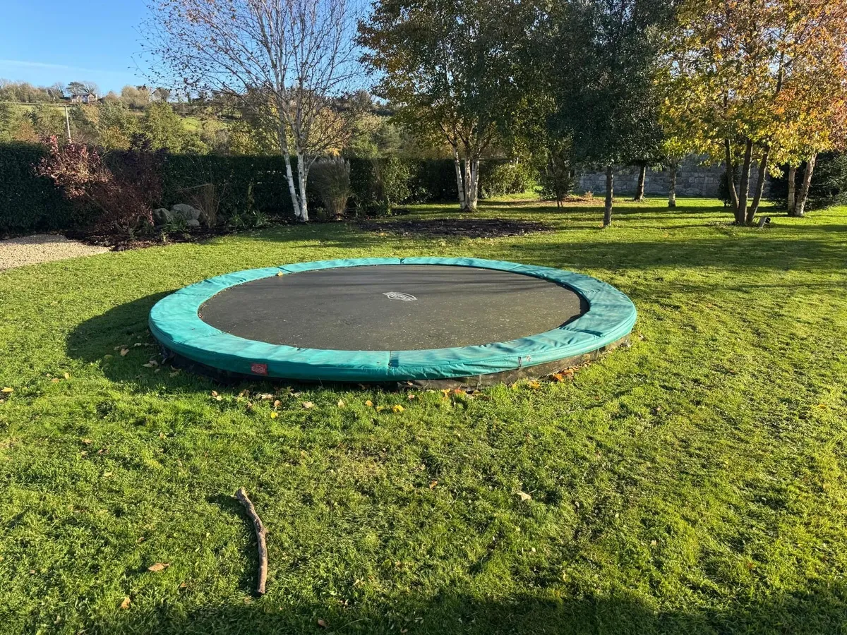 Trampoline is - Image 1