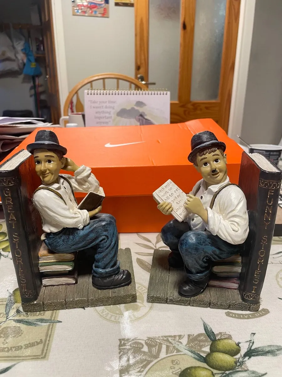 PAIR OF LAUREL & HARDY BOOK-ENDS - Image 1