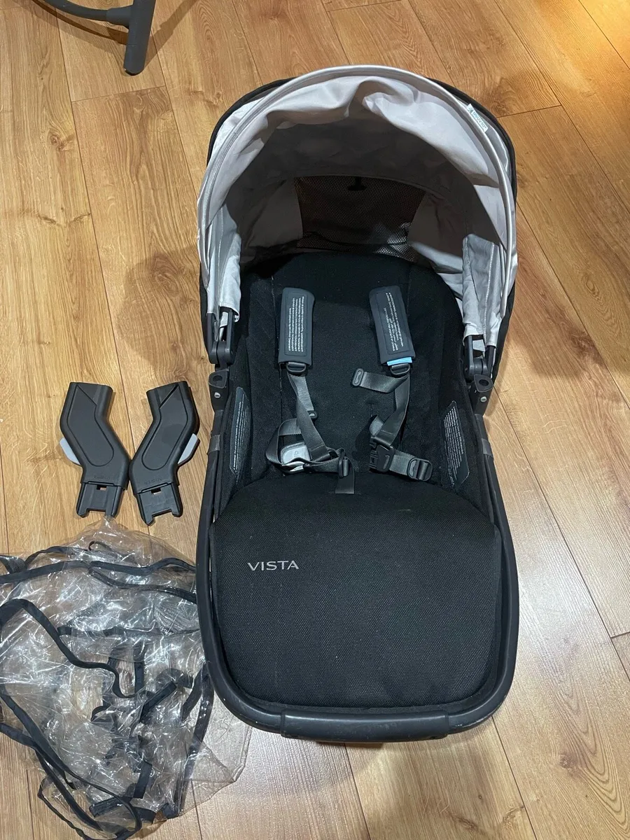 Black rumble seat- Uppababy Vista 2 with adaptors - Image 1