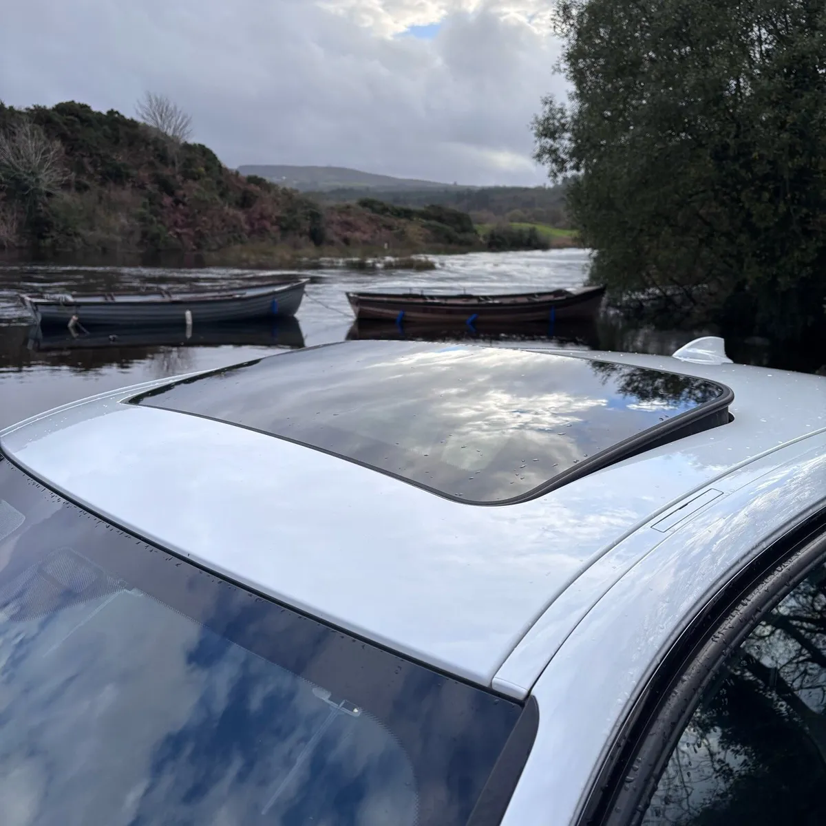 BMW 335i *SUNROOF* *FRESH TEST* - Image 2