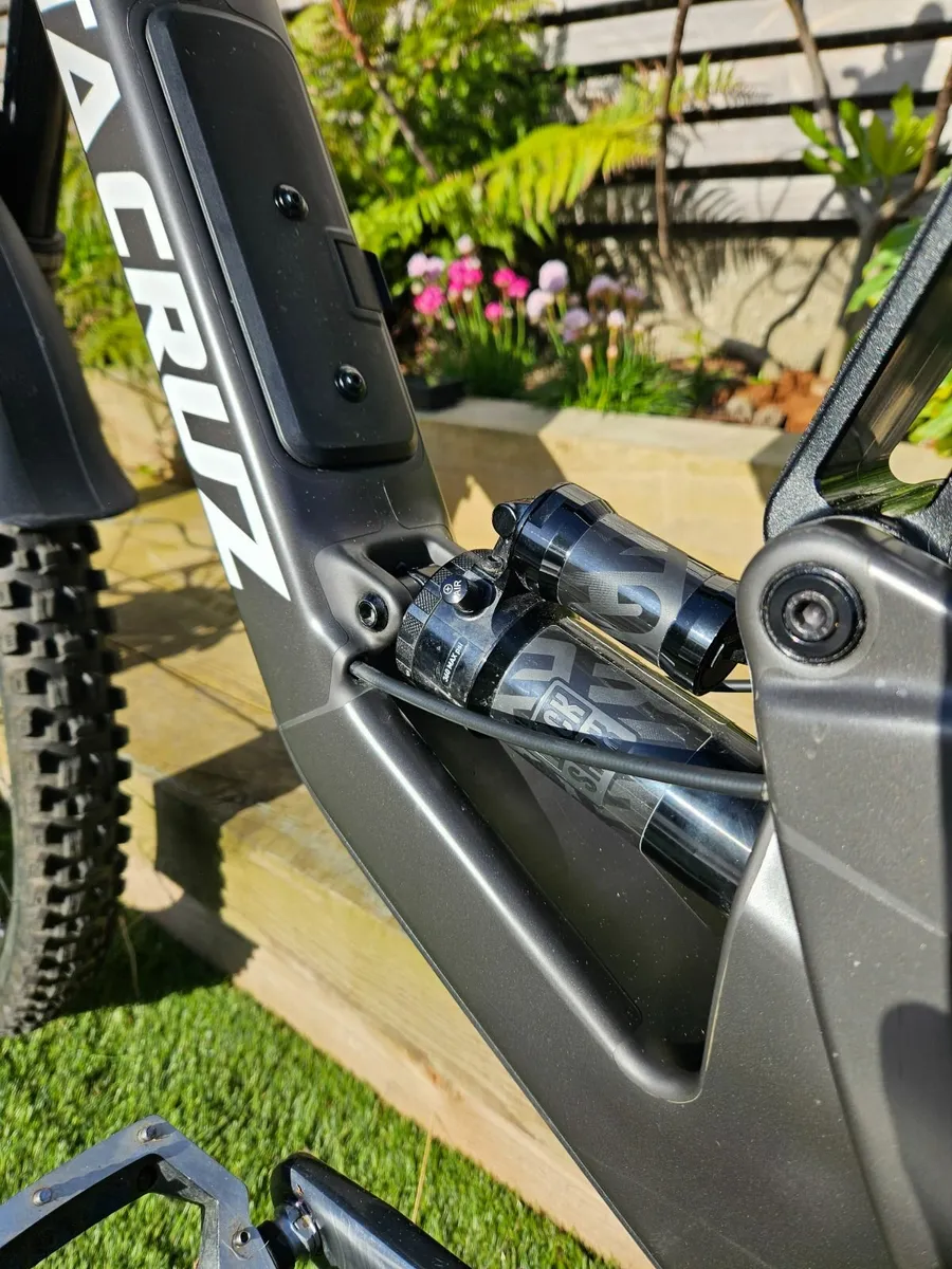 Santa Cruz Nomad 6 CS, Large, extras, MINT - Image 4