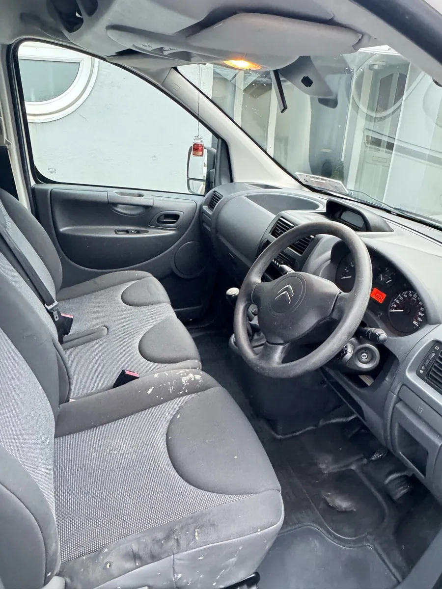 Citroen Dispatch - Image 4