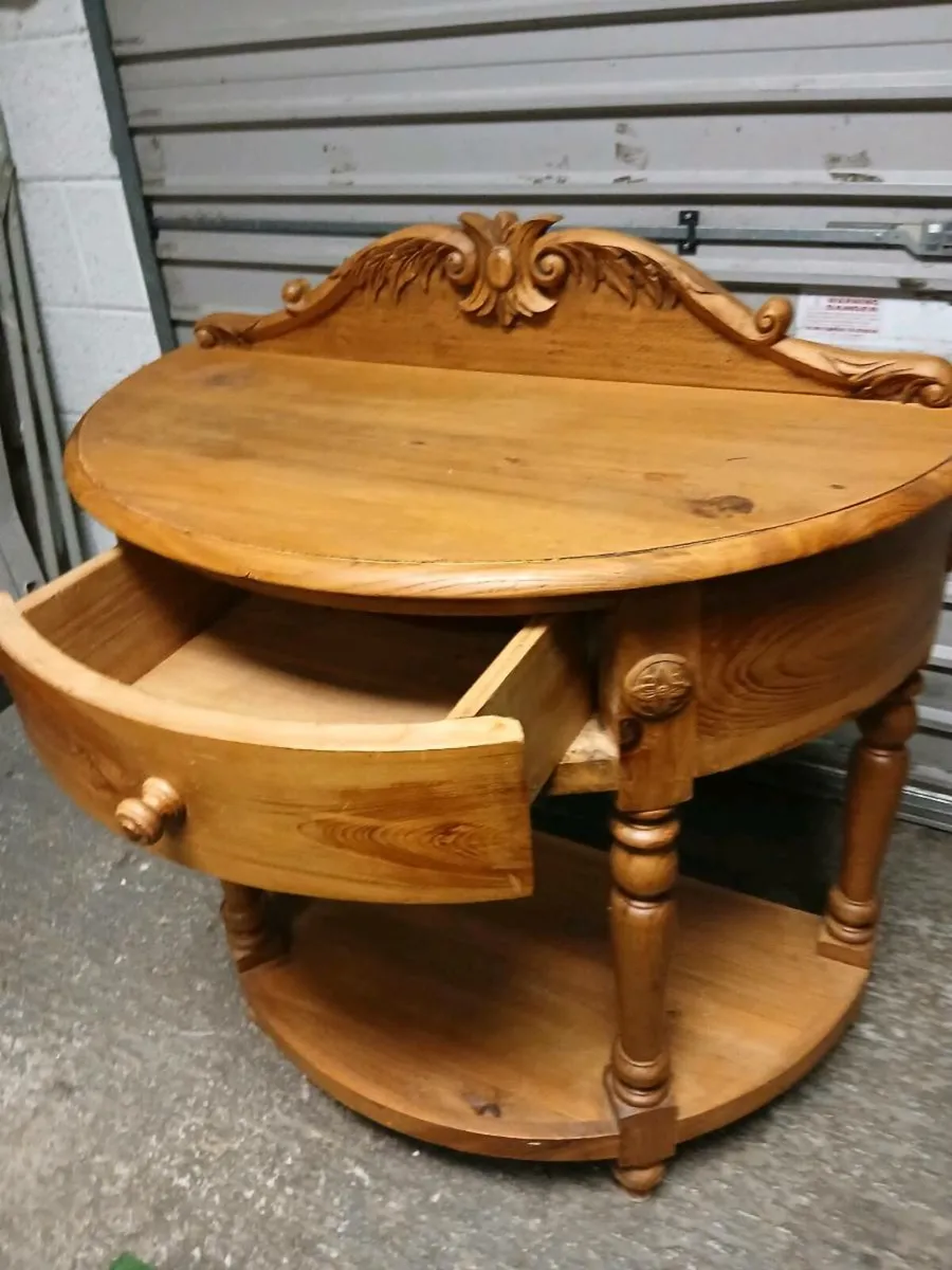 Hall table - Image 2