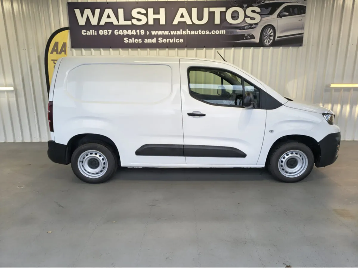 Peugeot Partner ACTIVE 1.5 BLUE HDI 10 100 6.3 2DR - Image 2